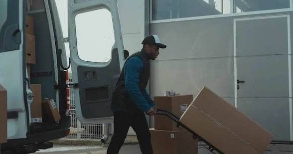 How to Start a Courier Service in Nigeria