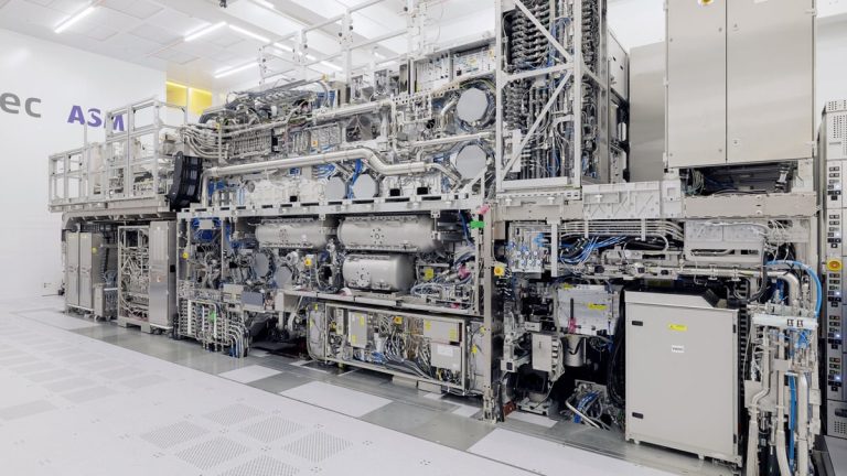 ASML and TSMC: High-NA EUV Lithography Contract Extension